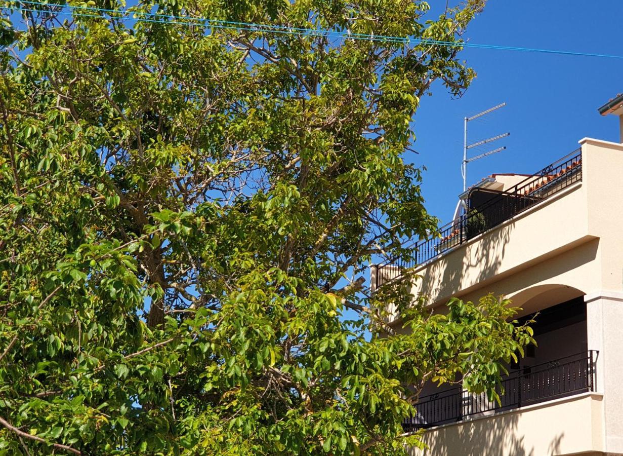 רוביני Boutique Rooms Mare Fabulas מראה חיצוני תמונה