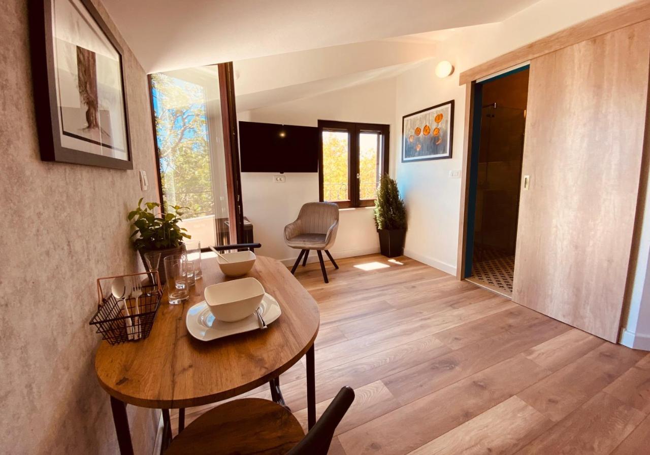 רוביני Boutique Rooms Mare Fabulas מראה חיצוני תמונה